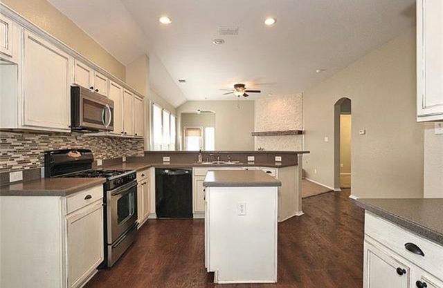 360 Conroe Circle, Argyle, TX 76226