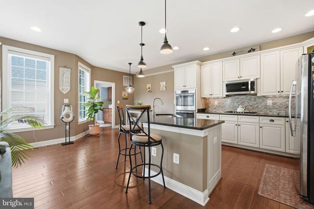 22575 WILLINGTON SQ, Ashburn, VA 20148
