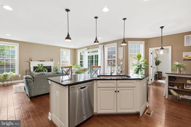 22575 WILLINGTON SQ, Ashburn, VA 20148