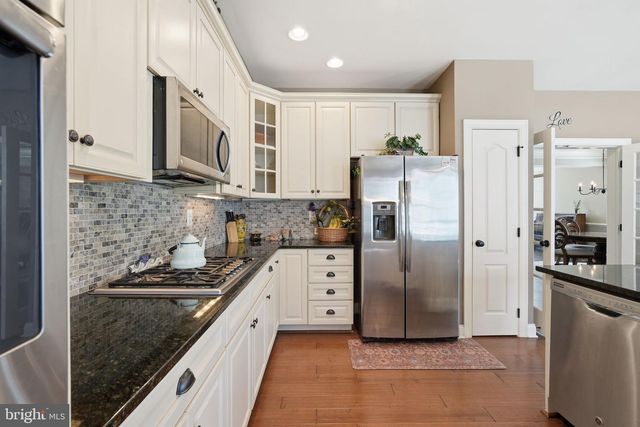22575 WILLINGTON SQ, Ashburn, VA 20148