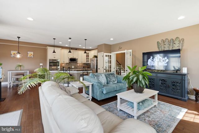 22575 WILLINGTON SQ, Ashburn, VA 20148