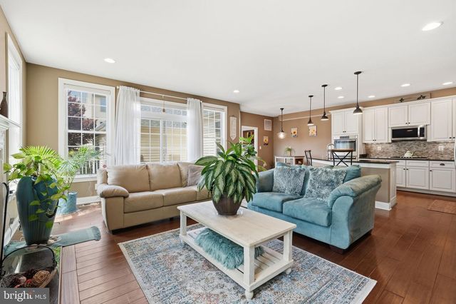 22575 WILLINGTON SQ, Ashburn, VA 20148