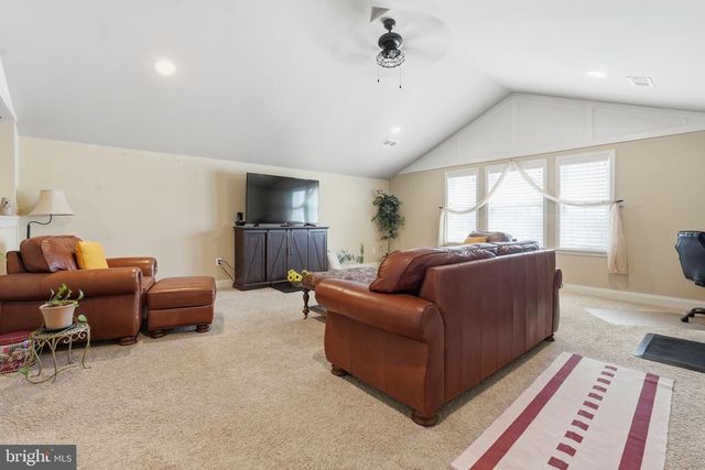 22575 WILLINGTON SQ, Ashburn, VA 20148