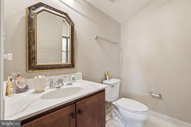 22575 WILLINGTON SQ, Ashburn, VA 20148