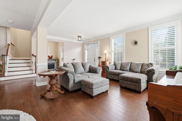 22575 WILLINGTON SQ, Ashburn, VA 20148
