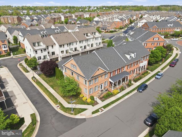 22575 WILLINGTON SQ, Ashburn, VA 20148