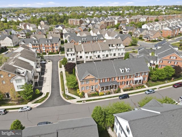 22575 WILLINGTON SQ, Ashburn, VA 20148
