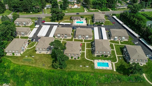 3620 Lakeshore Dr, F3, Saint Joseph, MI 49085