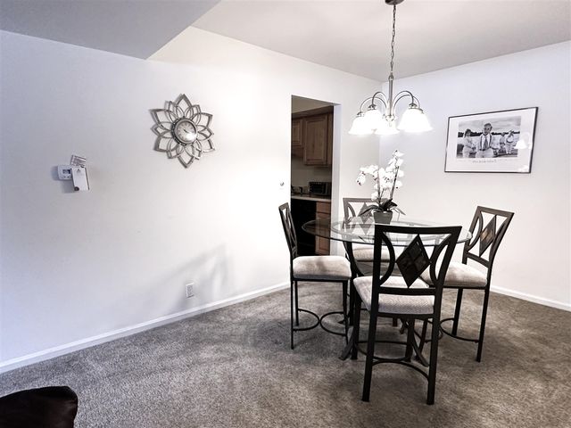 3620 Lakeshore Dr, F3, Saint Joseph, MI 49085