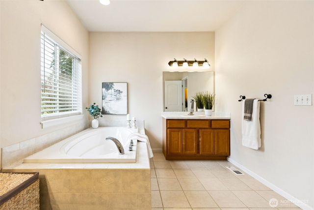 1919 Pear Street NE, Olympia, WA 98506