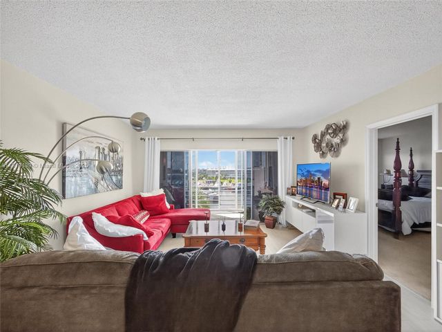 21 E Yacht Club Dr 505, North Palm Beach, FL 33408