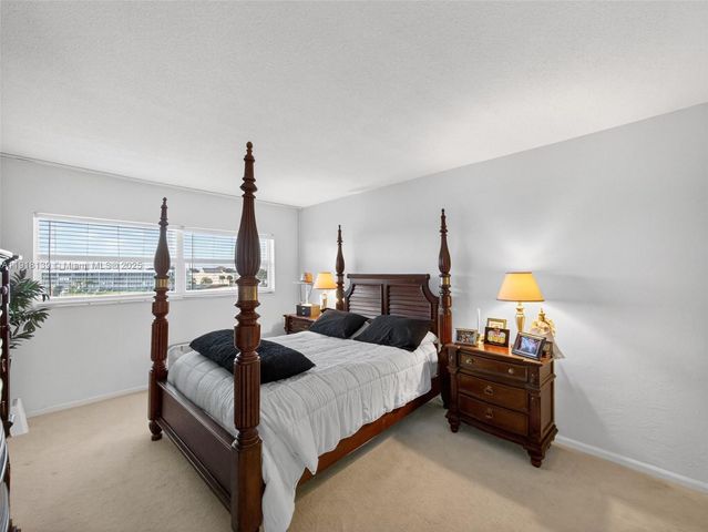 21 E Yacht Club Dr 505, North Palm Beach, FL 33408