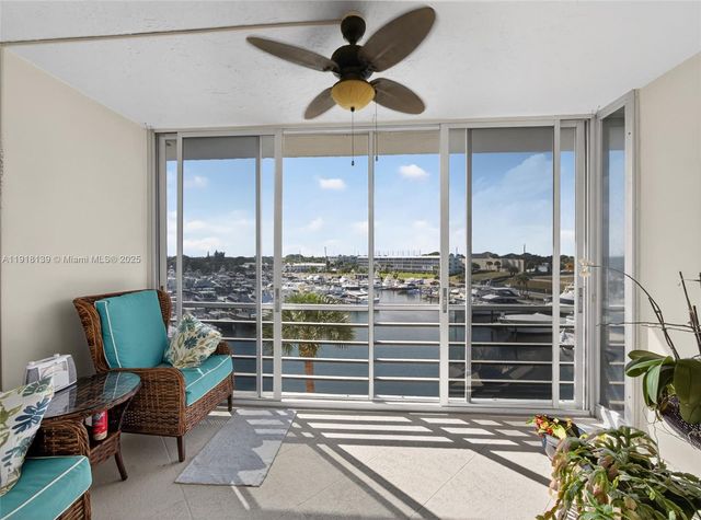 21 E Yacht Club Dr 505, North Palm Beach, FL 33408