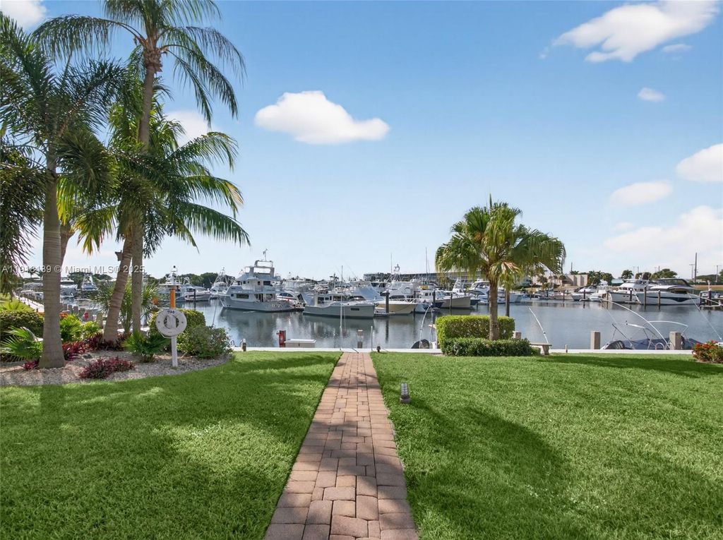 21 E Yacht Club Dr 505, North Palm Beach, FL 33408