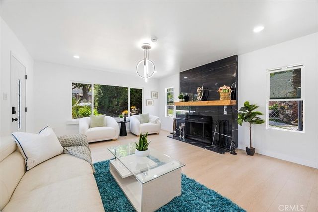 1280 E Woodbury, Pasadena, CA 91104