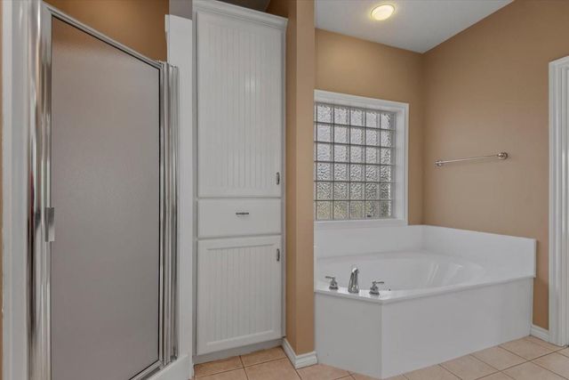 13771 Alacia Court, College Station, TX 77845