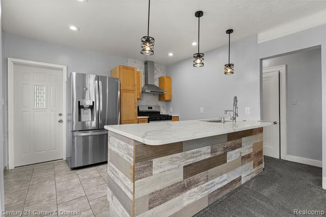 4913 Middlesex Street, Dearborn, MI 48126