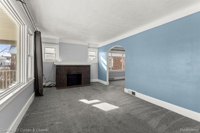 4913 Middlesex Street, Dearborn, MI 48126