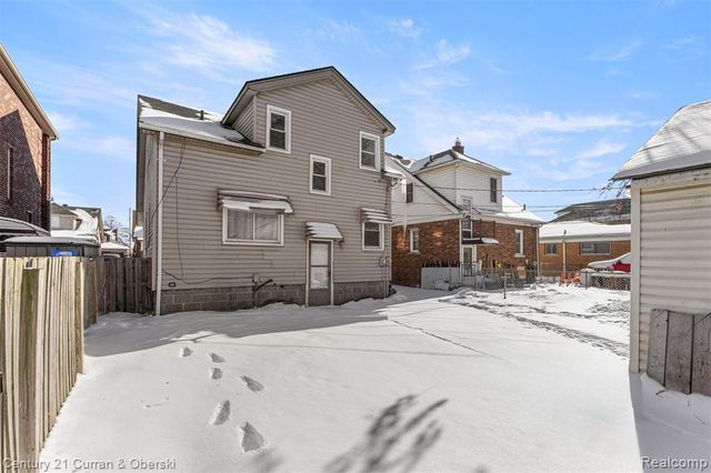 4913 Middlesex Street, Dearborn, MI 48126