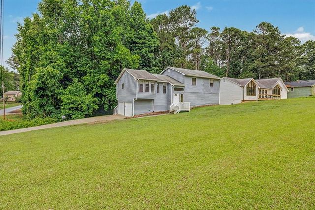 2850 Emerald Lane, Acworth, GA 30102