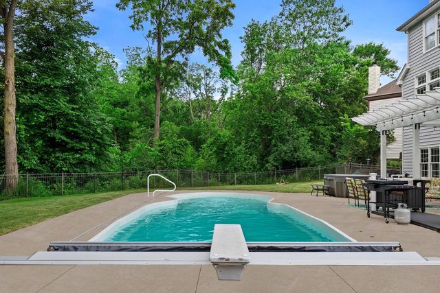 2705 Bartels DRIVE, Mount Pleasant, WI 53406