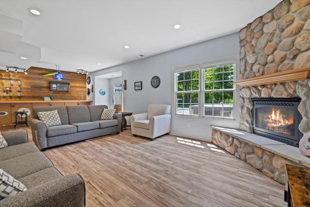 2705 Bartels DRIVE, Mount Pleasant, WI 53406