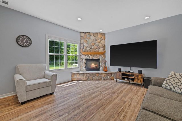 2705 Bartels DRIVE, Mount Pleasant, WI 53406