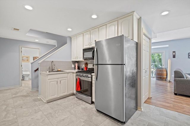 2705 Bartels DRIVE, Mount Pleasant, WI 53406