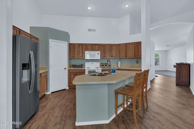 3889 E MEADOW LAND Drive, San Tan Valley, AZ 85140