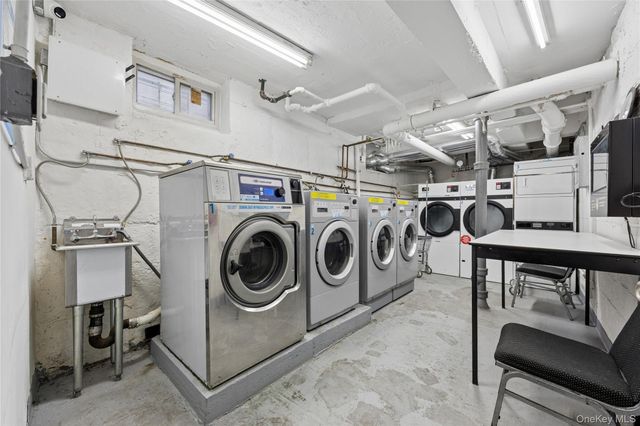 139-05 85th Drive 4B, Briarwood, NY 11435