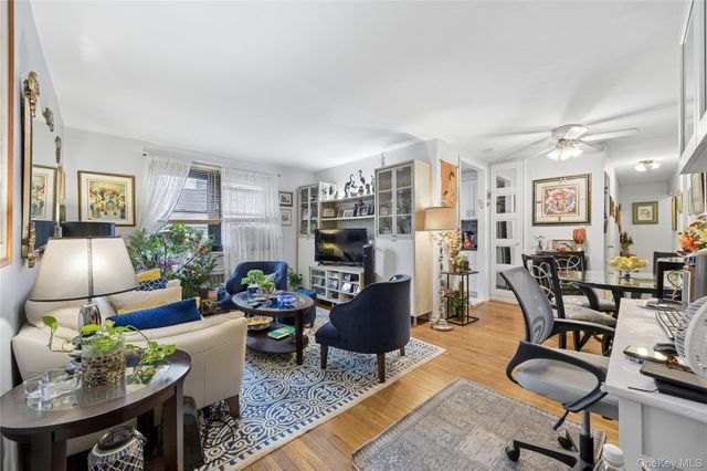 139-05 85th Drive 4B, Briarwood, NY 11435