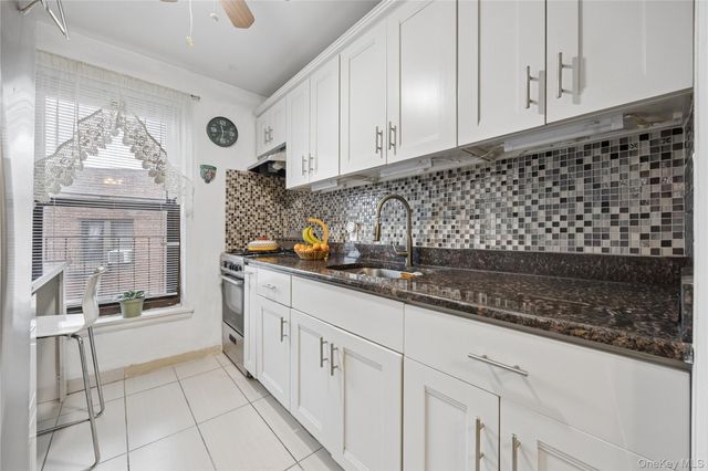 139-05 85th Drive 4B, Briarwood, NY 11435