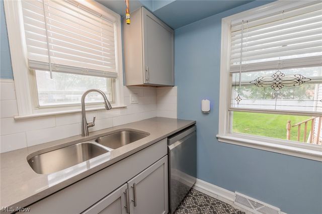 4042 Ellison Road, South Euclid, OH 44121