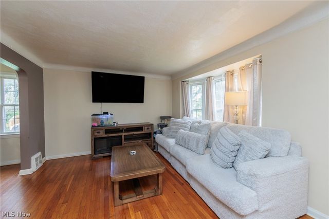 4042 Ellison Road, South Euclid, OH 44121