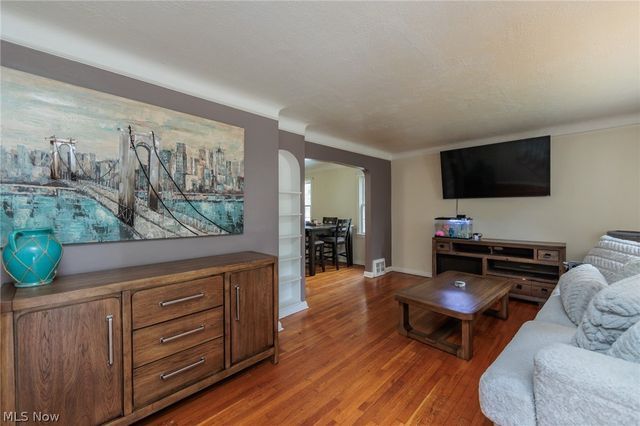 4042 Ellison Road, South Euclid, OH 44121