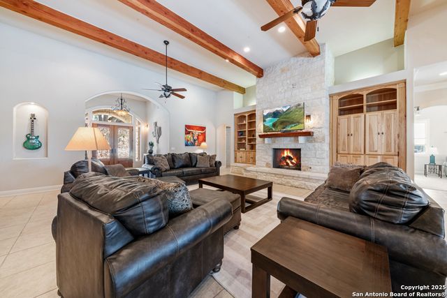 415 Redland, Spring Branch, TX 78070