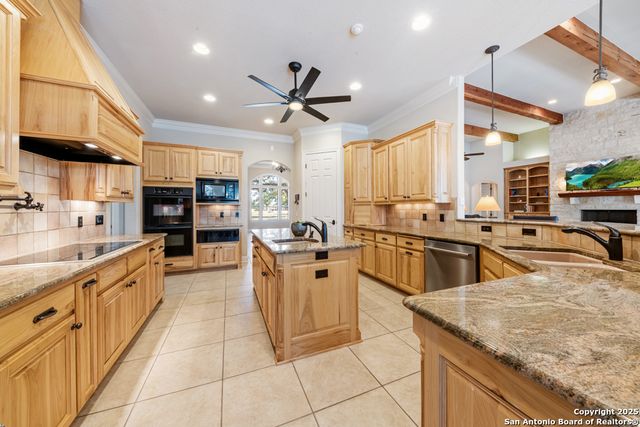 415 Redland, Spring Branch, TX 78070