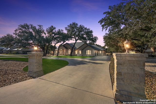 415 Redland, Spring Branch, TX 78070