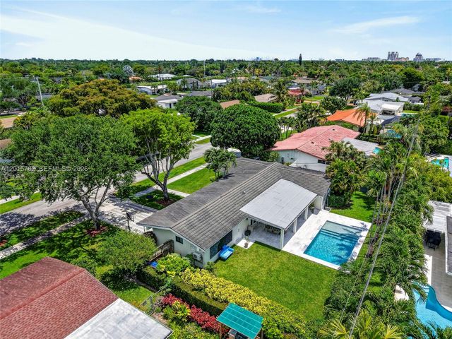 8820 SW 85th Ter, Miami, FL 33173