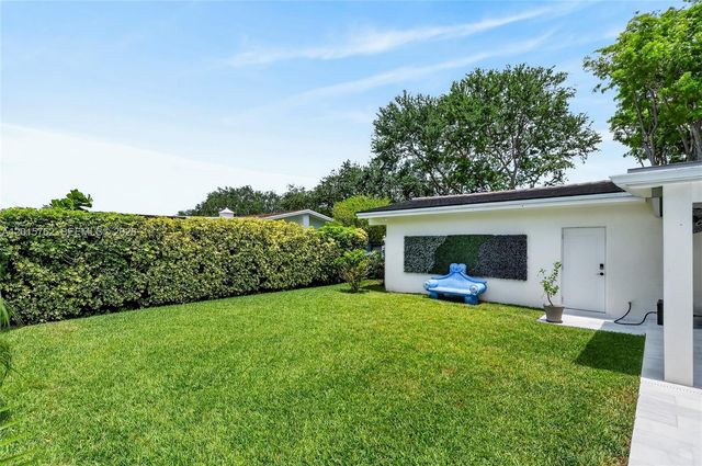 8820 SW 85th Ter, Miami, FL 33173