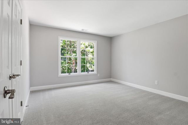 13013 GREY FRIARS PL, Herndon, VA 20171