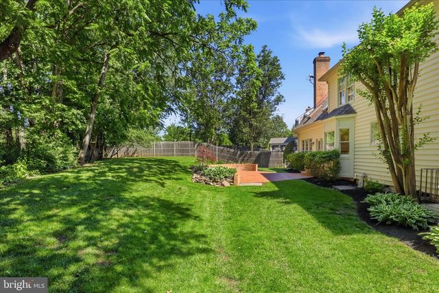 13013 GREY FRIARS PL, Herndon, VA 20171