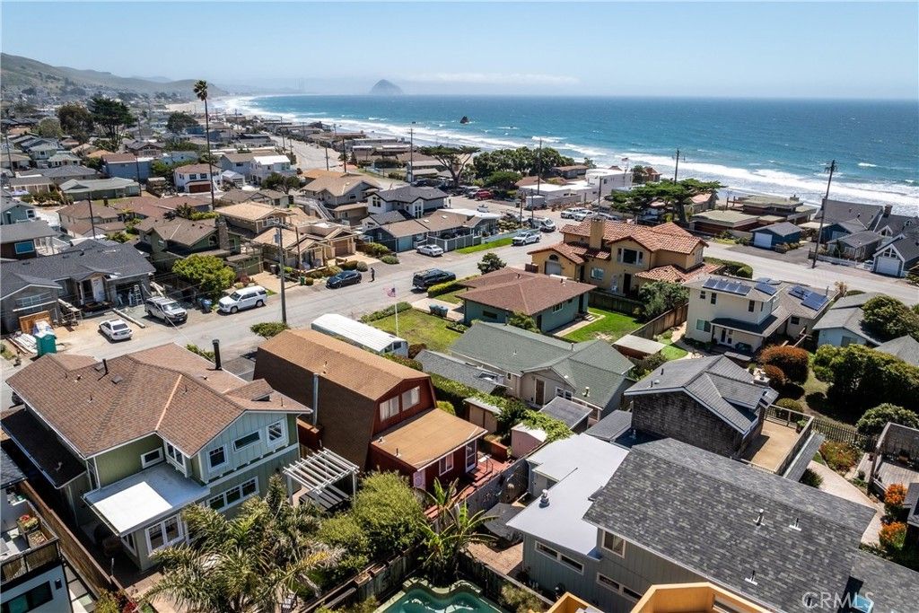 Image 24 of property listing at 21 12th Street, Cayucos, CA 93430
