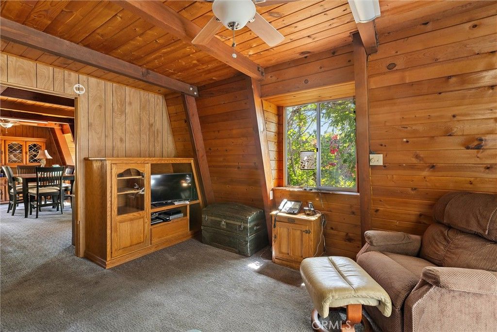 Image 6 of property listing at 21 12th Street, Cayucos, CA 93430