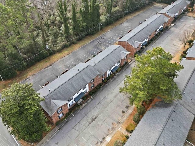 5506 Kingsport Drive, Atlanta, GA 30342