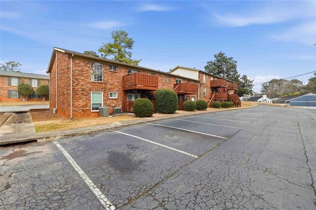 5506 Kingsport Drive, Atlanta, GA 30342