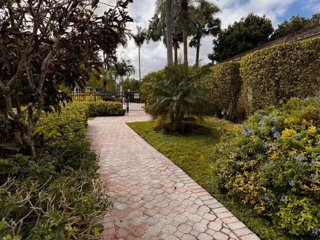 3080 N Course Drive 204, Pompano Beach, FL 33069