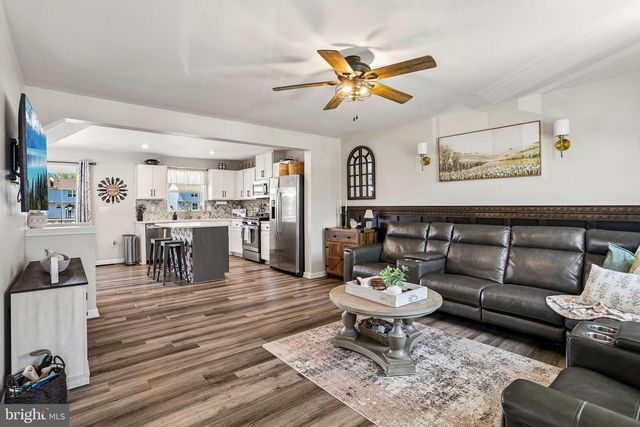 41 BURR ST, Williamstown, NJ 08094