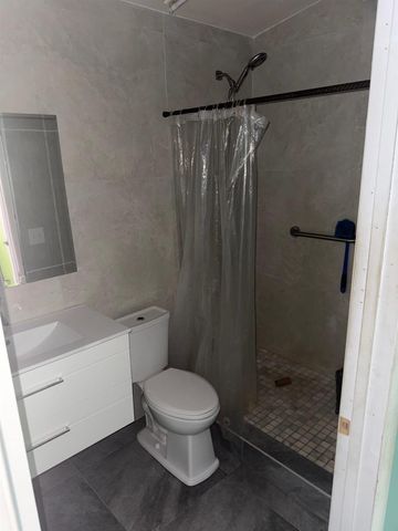 550 SW Airoso Boulevard, Port St Lucie, FL 34983