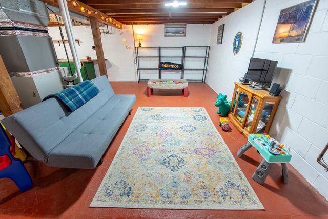 1705 Lark Avenue, Maplewood, MN 55109